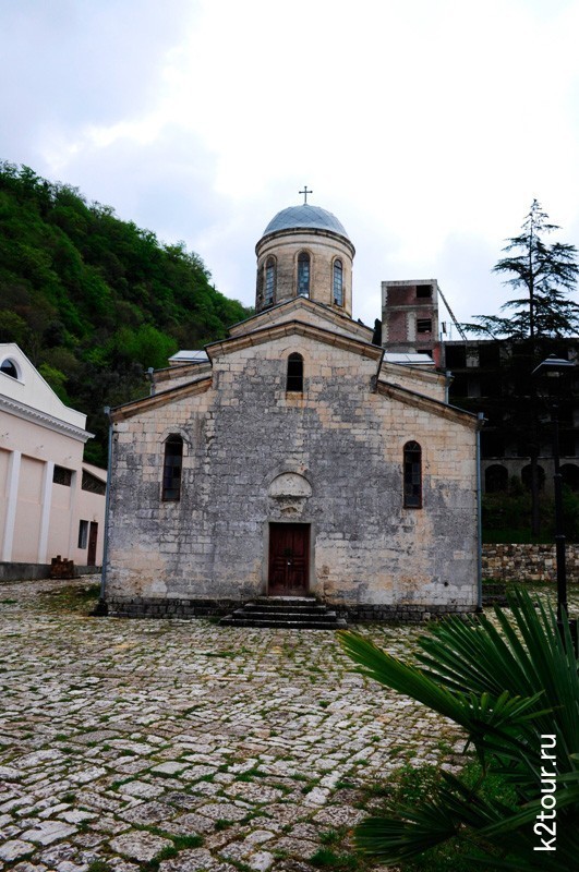 Церковь Симона Кананита