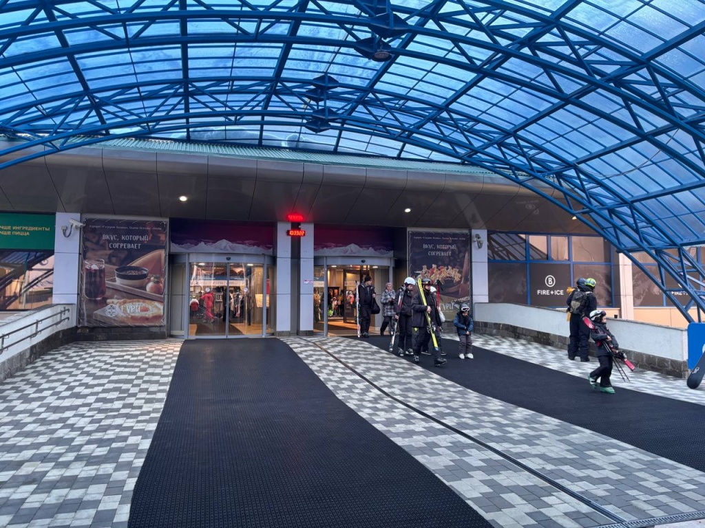 Официальный прокат Газпром Лаура